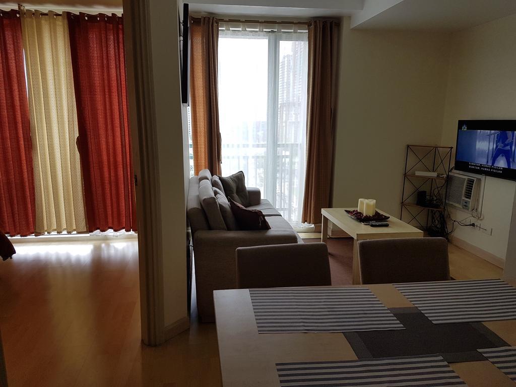 Ortigas 2 Bedroom Corner Unit With 2 Queen Across Shangrila مانيلا المظهر الخارجي الصورة